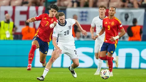 VAR soprende en el Campeonato Europeo Sub 21 al anular un penalti legítimo
