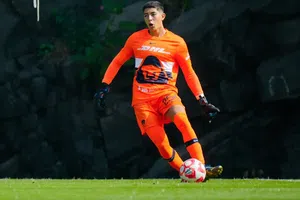 Selección Mexicana respalda a Rodrigo Parra tras errores con Pumas