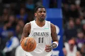Kyrie Irving y Mavs llegan a acuerdo por 3 años y 119 millones, según fuentes