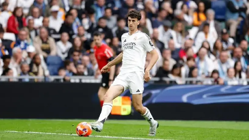 Real Madrid se desprende de talentoso juvenil con cláusula de recompra al Como