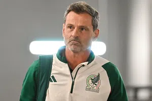 ¿Tendida de cama? Santi Giménez recuerda el despido de Diego Cocca del Tri