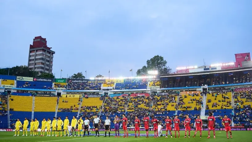 América debuta en casa con mal estado en la cancha del Estadio Ciudad de los Deportes