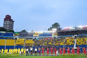 América debuta en casa con mal estado en la cancha del Estadio Ciudad de los Deportes