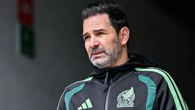 Davino respalda a Rafa Márquez ante las críticas y confirma operación de Raúl Jiménez