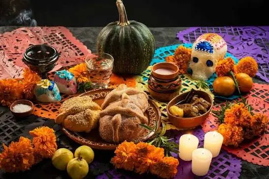 La ofrenda de siete pisos es una de las versiones más elaboradas de la tradición mexicana./@pixabay