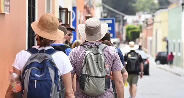 las llegadas de visitantes que viajan al interior del país y pernoctan disminuyeron 6.6%./especial
