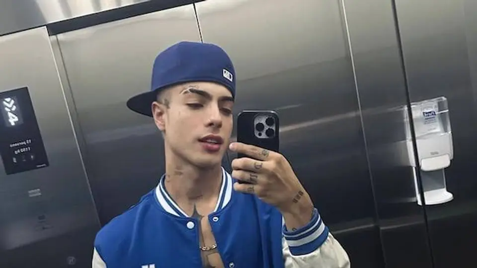 Reportan detención de Naim Darrechi en aeropuerto de Madrid tras polémica con la mamá de Abelito