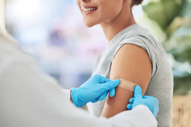 La vacunación invernal 2026 estará disponible hasta el 31 de marzo de 2027 en unidades médicas del sector público./ Pixabay