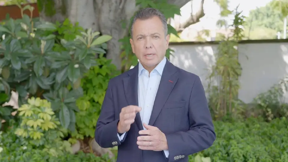 Pablo Lemus reconoce abuso policial contra manifestantes en Jalisco y anuncia sanciones