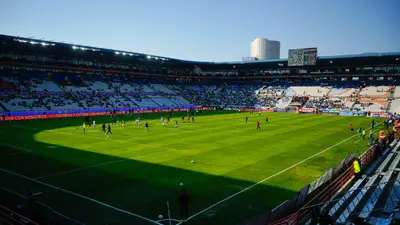 ¡Otra vez! Barra de Atlas desata violencia en las gradas del Hidalgo en juego ante Pachuca