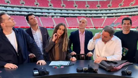 José Luis López y ele quipo de Telemundo I IG:@joseluislopezsalido