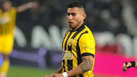 AEK Atenas derrota Kifisia y se queda con la cima de Grecia; Orbelín Pineda jugó 86 minutos