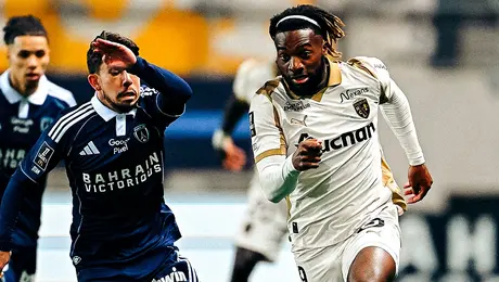 ¿Le dio diarrea? Así fue la insólita salida de Saint-Maximin del Lens