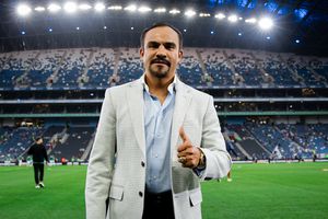 Juan Manuel Márquez aseguró que Canelo ha tenido ayuda en su carrera