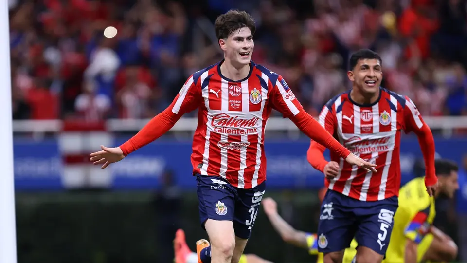 Armando 'Hormiga' González celebra gol al América | IMAGO7