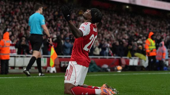 Arsenal golea en media hora al Wigan y avanza a los Octavos de Final de la FA Cup