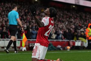 Arsenal golea en media hora al Wigan y avanza a los Octavos de Final de la FA Cup
