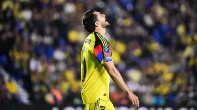 “Pensé en retirarme”: Henry Martín revela el calvario que vive con América por sus lesiones