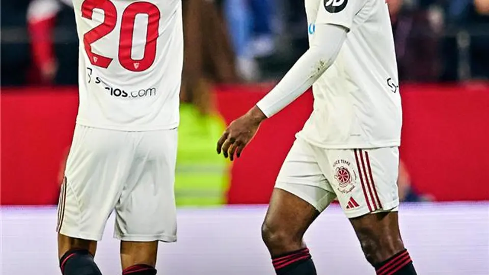 Sevilla en celebración por gol ante Alavés l X:SevillaFC