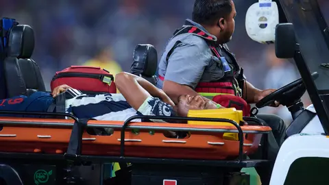 Anthony Martial sufre grave lesión durante el Rayados vs León