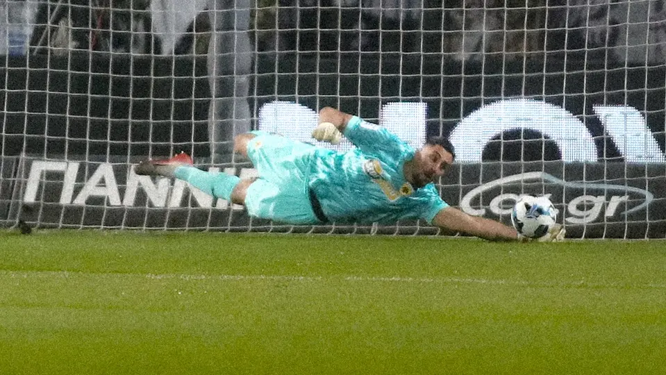 Strakosha, portero de AEK | IG: @aekfc_official