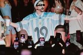 ¡Inaudito! Bad Bunny cambia letra de canción en pleno concierto en Argentina por Messi