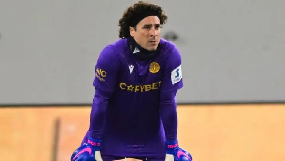 Guillermo Ochoa, arquero del AEL Limassol | IG:@yosoy8a