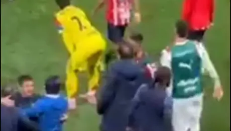 Así Celebró La Banca De Chivas Tras Vencer 1-0 Al América En El Clásico Nacional