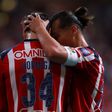 Fernando González y Armando González tras gol de Chivas | IMAGO7
