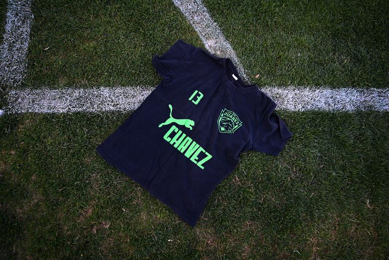 Playera de homenaje para el 'Puma' Chávez | Imago7