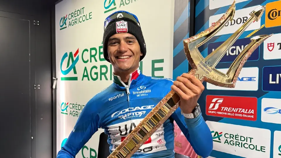 ¡Todavía más histórico! Isaac del Toro conquista la Tirreno-Adriático 2026