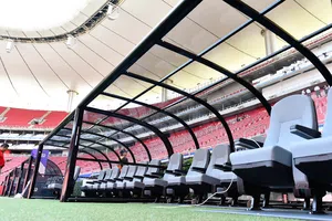 Cambian y reubican las bancas en el Estadio AKRON de cara a la Copa del Mundo