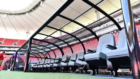 Cambian y reubican las bancas en el Estadio AKRON de cara a la Copa del Mundo