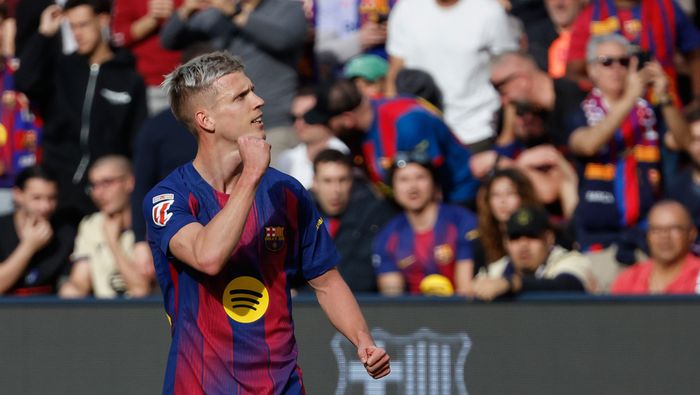 Dani Olmo en celebración con Barcelona ante Sevilla en LaLiga | AP