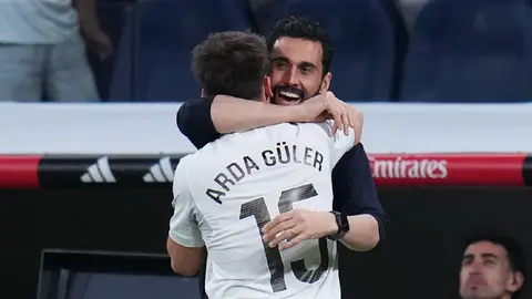 Álvaro Arbeloa y Arda Güler en el partido del Real Madrid vs Elche | AP