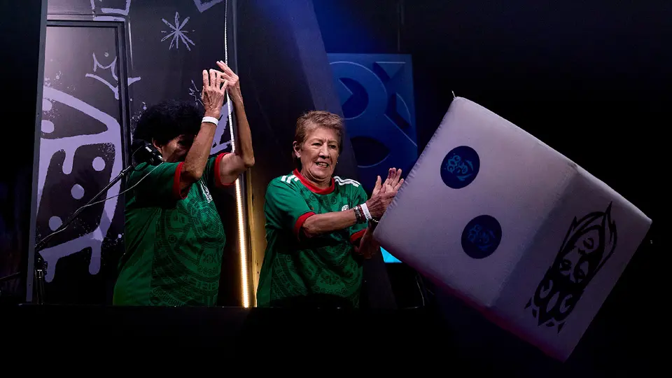 Queens League: Lourdes de la Rosa y Martha Coronado, pioneras del futbol femenil, lanzan el dado partido
