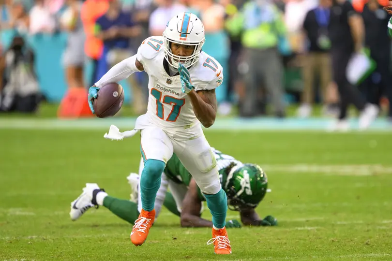 Jaylen Waddle, receptor de los Miami Dolphins | AP
