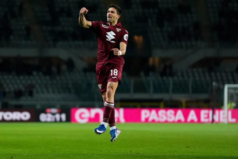 Gio Simeone lleva 10 años en el futbol italiano | AP