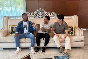 Así es la tremenda mansión del 'Apache' Carlos Tevez