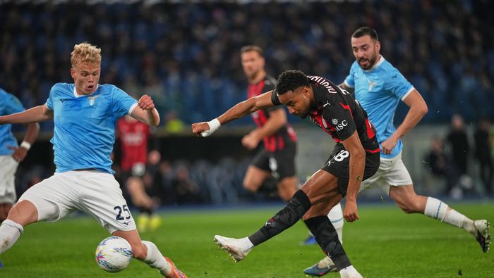 Christopher Nkunku durante el partido entre AC Milan y Lazio | AP