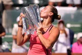 Sabalenka tumba a Rybakina para su primer título en Indian Wells