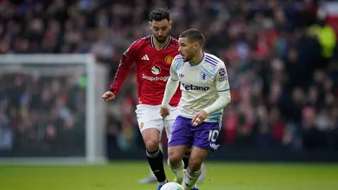 Manchester United vs Aston Villa en Premier League I AP