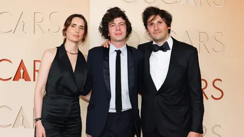 La alfombra roja de los Oscar reúne cada año a las figuras más importantes del cine y la moda./ AFP