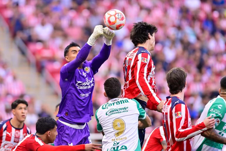 Rangel busca quedarse con la portería en cero | MexSport