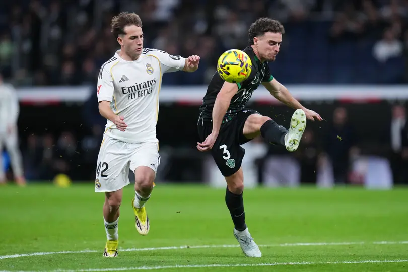 Daniel Yáñez, jugador del Real Madrid, y Adria Pedrosa, jugador del Elche | AP