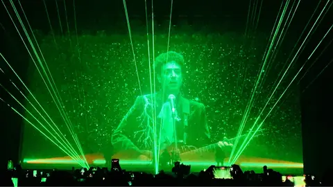 ¡Gracias Totales! Soda Stereo “revive” a Cerati entre retraso, pelea, nostalgia y euforia