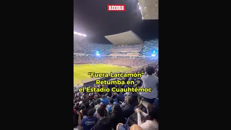Afición grita "fuera Larcamón" luego de quedar fuera de Concachampions