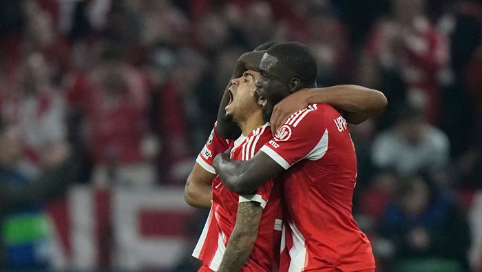 Jugadores de Bayern Munich celebran la victoria contra Real Madrid en la Champions League | AP