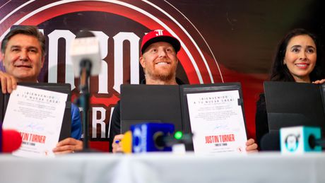 ¡Bomba en la LMB! Justin Turner llega a México y revela por qué eligió a Toros de Tijuana