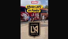 Afición De LAFC Llega En Camiones Al Estadio Cuauhtémoc